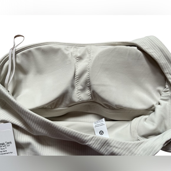 LULULEMON RIBBED NULU ASYMMETRICAL YOGA TANK in BONE (off-white). SIZE 6. NWT! - Picture 4 of 7